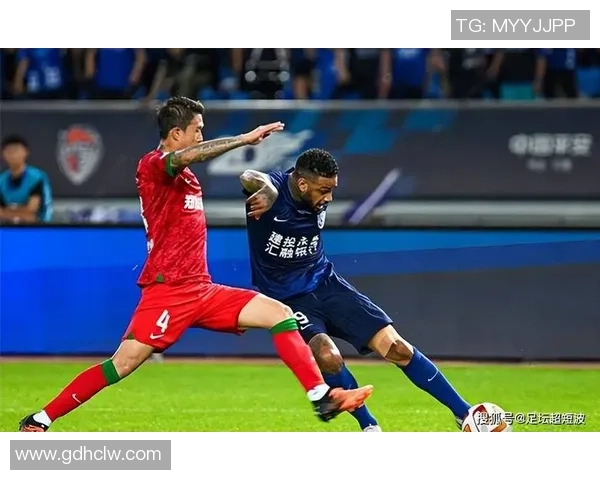 沧州雄狮力拼强敌全力以赴力争胜利展现足球雄风