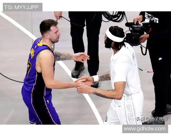 达拉斯独行侠迎战劲敌 双方激烈对决燃起季后赛希望